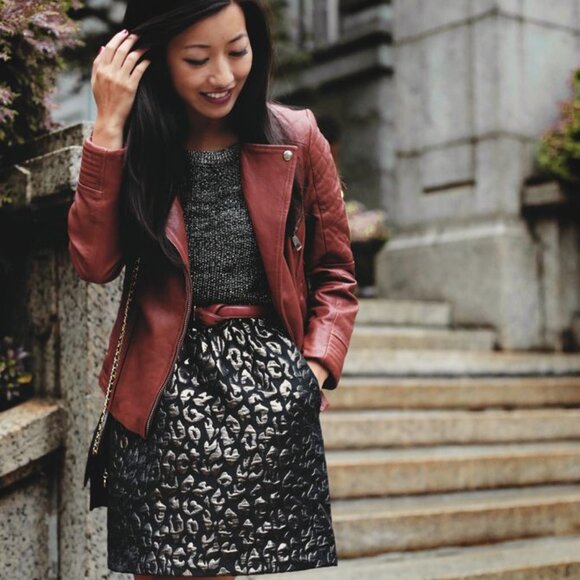 Kenneth Cole Sweater Black Gold Metallic M - Picture 3 of 11